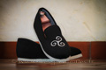 Chaussons brodés